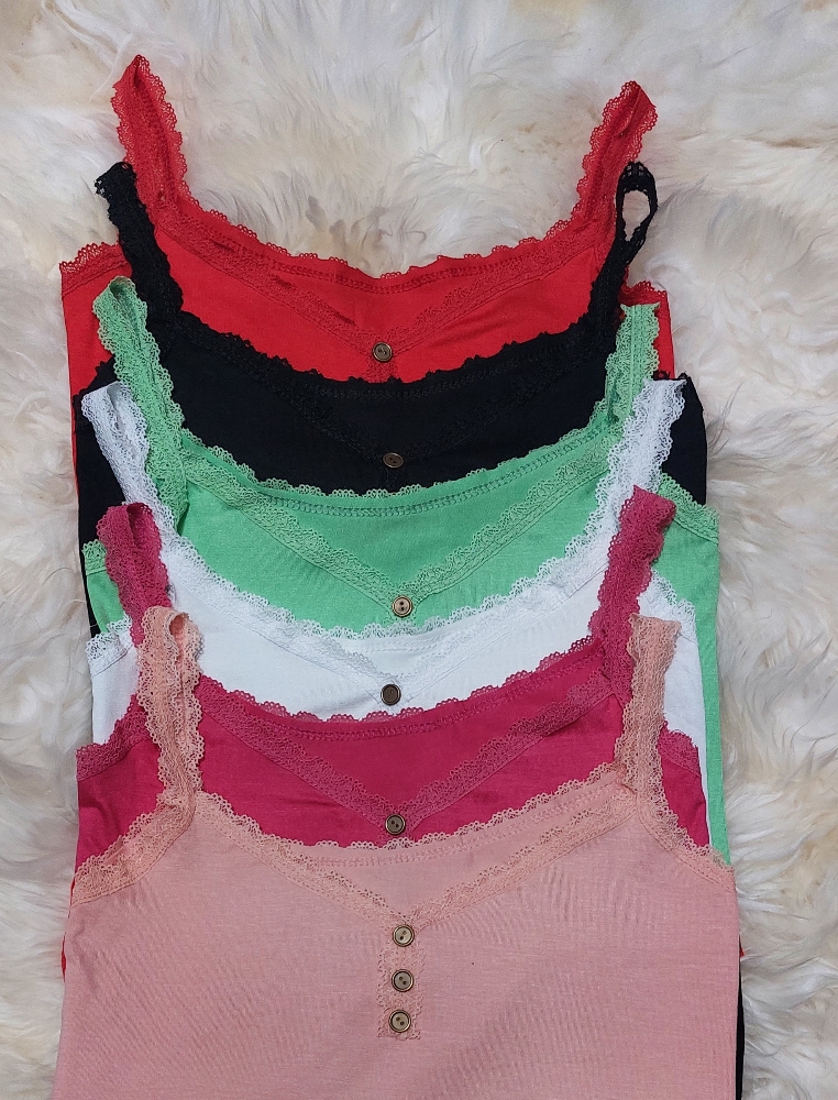 Musculosa de Viscosa con Puntilla y Botón - Imagen 2