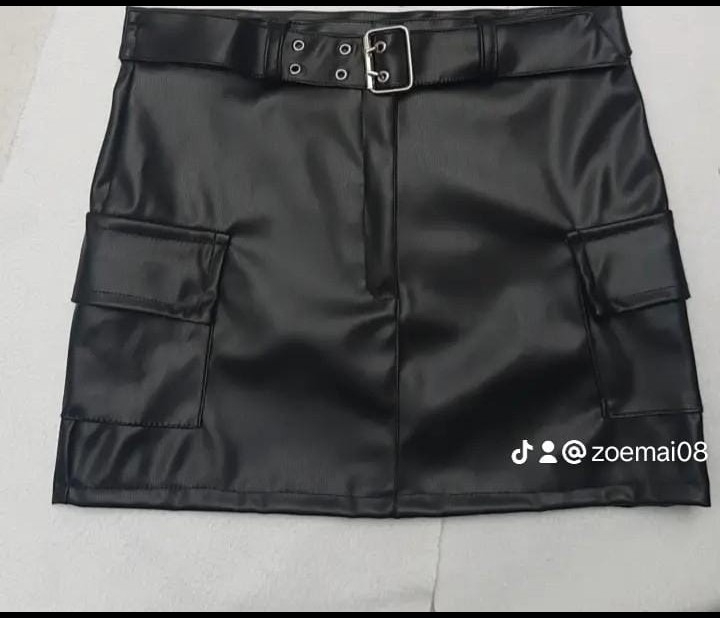 Pollera Cargo Engomada Dama Negro - Imagen 2
