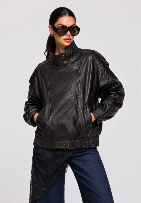 Bomber Alexa