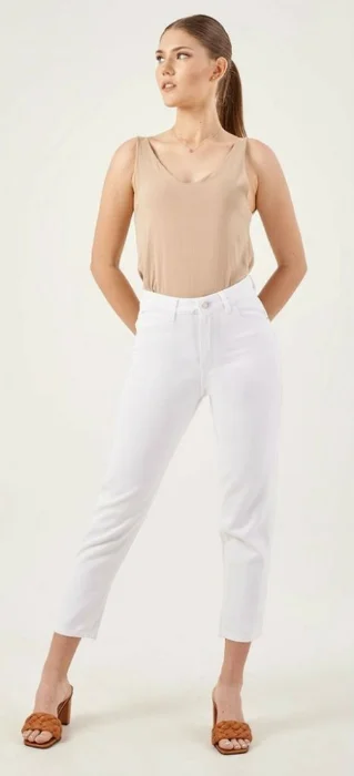 Mom  Jeans