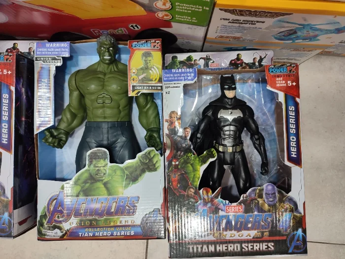 Avengers 35 Cm con Sonido y Luz