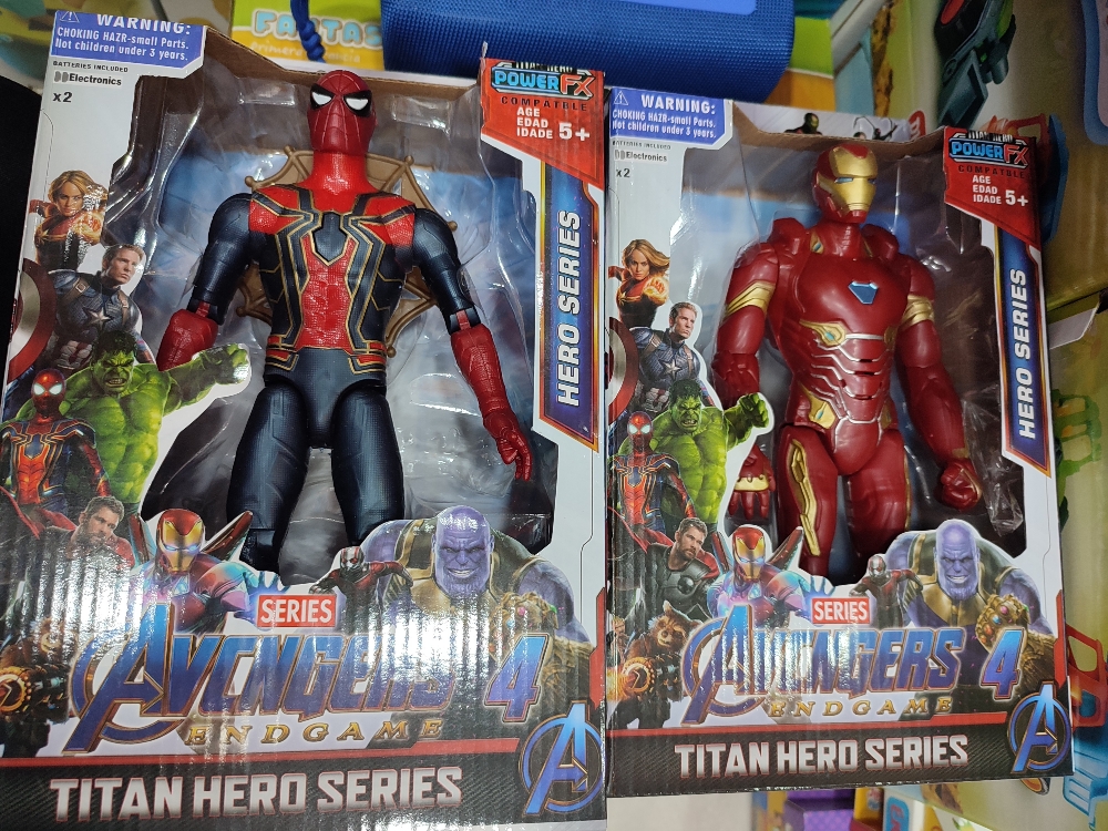 Avengers 35 Cm con Sonido y Luz - Imagen 3