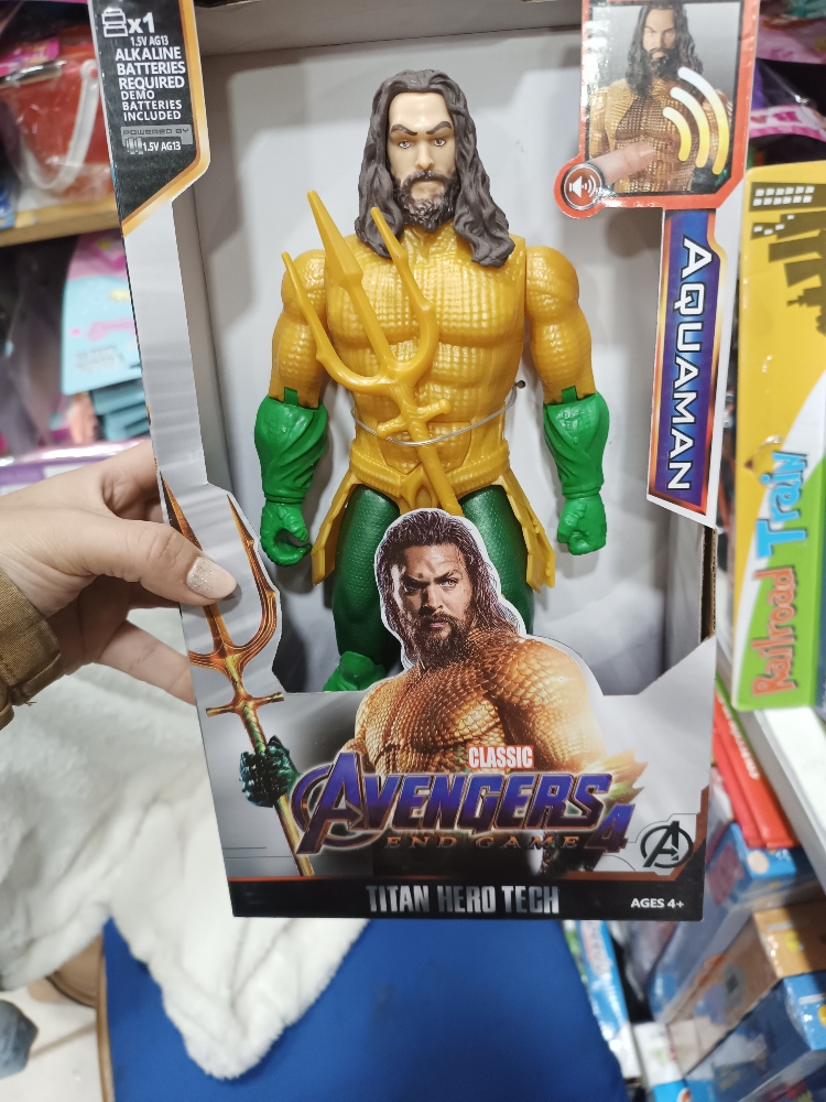 Avengers 35 Cm con Sonido y Luz - Imagen 5