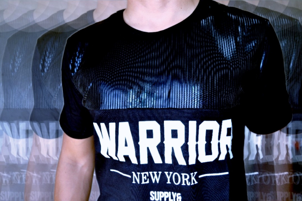 Remeras con Cuero y Cierre al Costado - Imagen 3