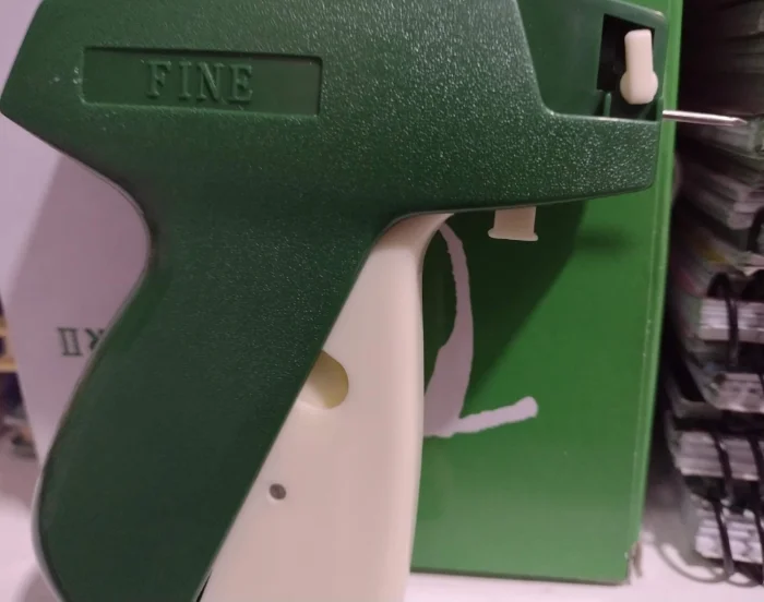 Maquina para Etiquetar Prendas Tg