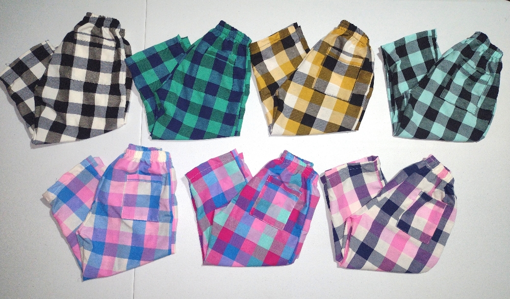 Pantalones de Bebé a Cuadros Unisex de Verano - Imagen 3