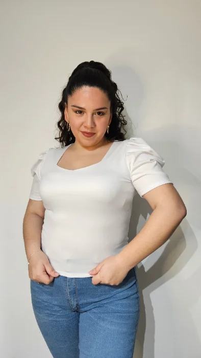 Remera Manga Princesa con Escote Corazón