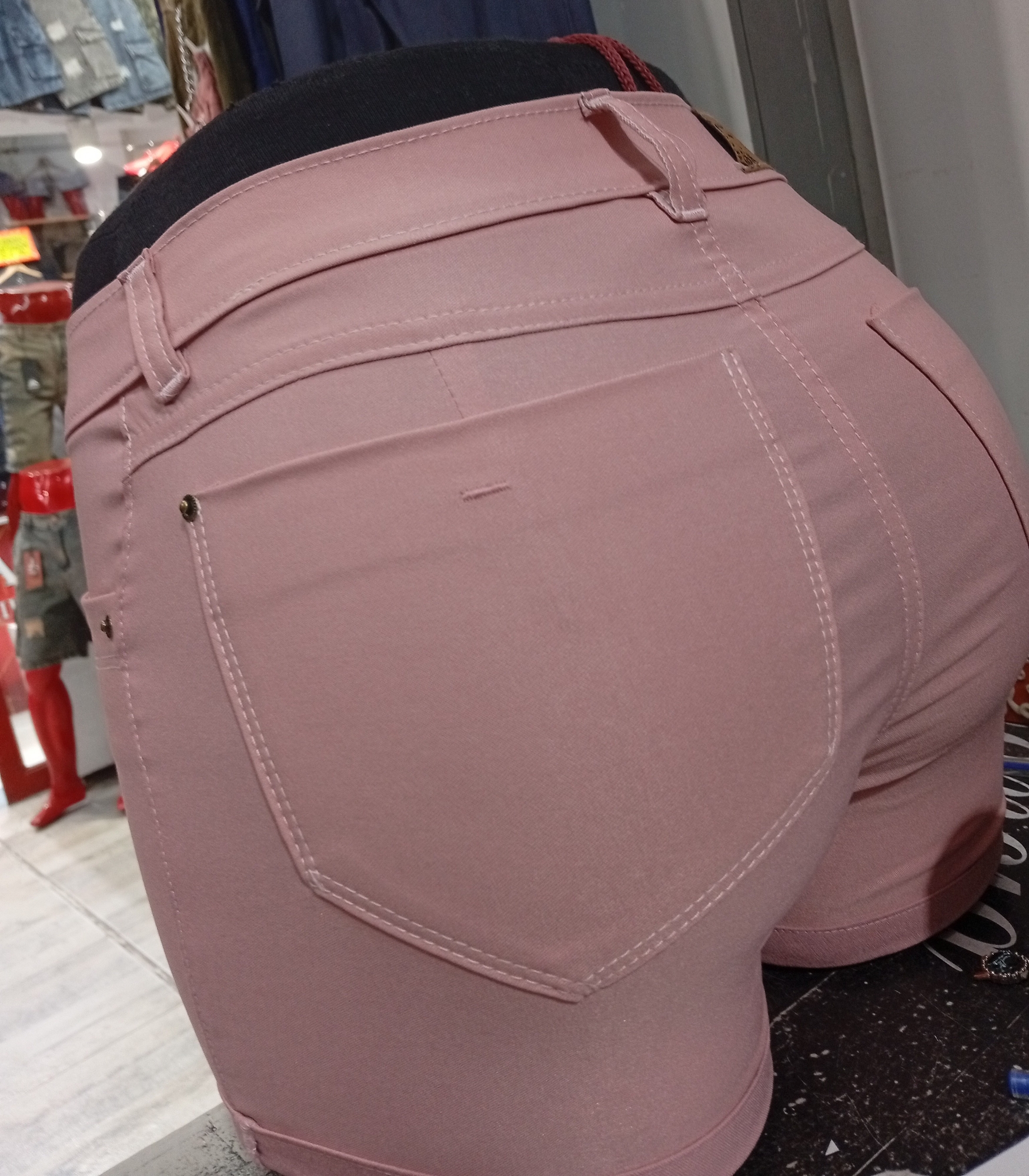 Shorts de Bengalína Corte Chians - Imagen 3
