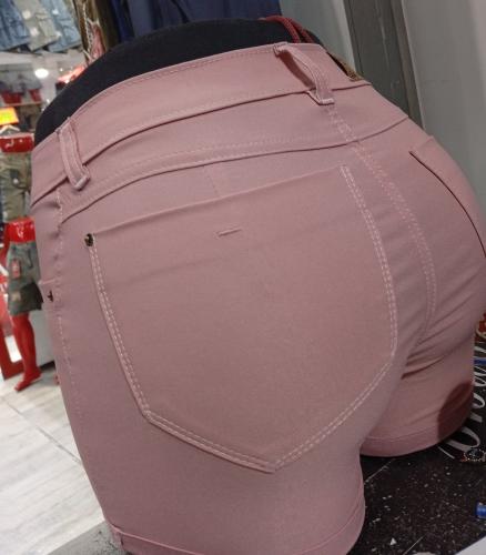 Shorts de Bengalína Corte Chians