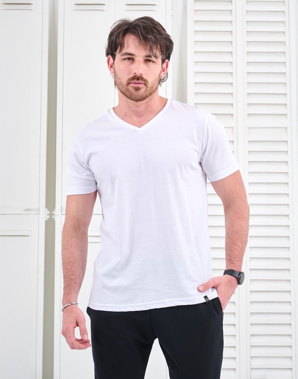 Remera Lisa Cuello V - Imagen 2