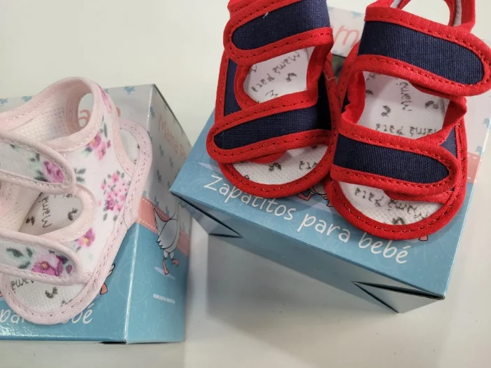 Sandalias de Bebe y Beba