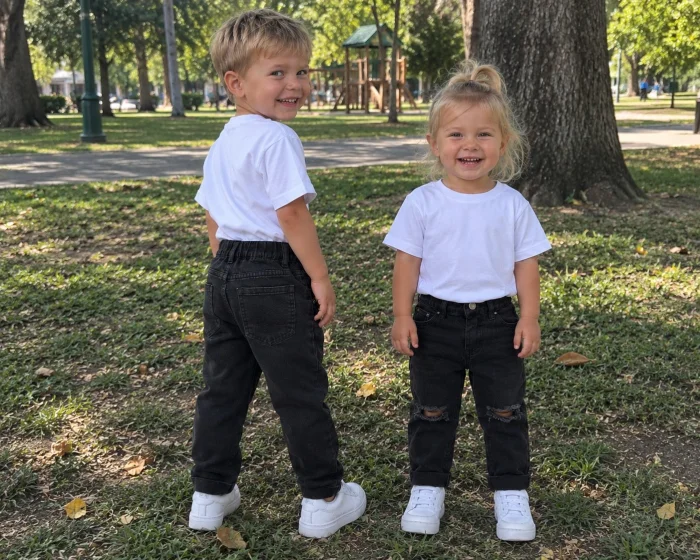 Mom Jeans  Bebe Unisex con Tajos