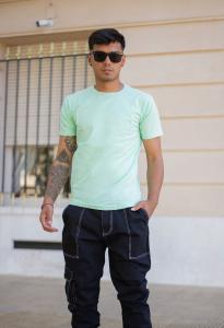 R49 - Remeras Basicas de Algodon