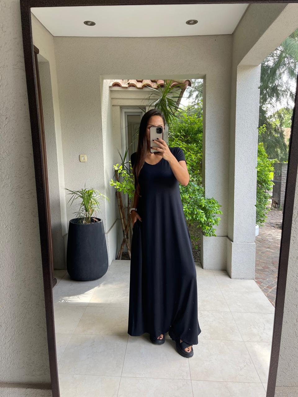 Maxi Vestido Manga Corta - WhatsApp%20Image%202026-10-06%20at%204.42.35%20PM%20(2).jpeg