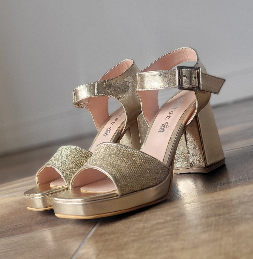 Sandalia Fiesta Alexa Gold - Imagen 3