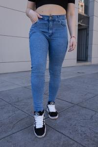 Jeans 100 Calidad y de Calce Perfecto X Curva $ 17.000 X Mayor  $ 18,000 - Miniatura 4