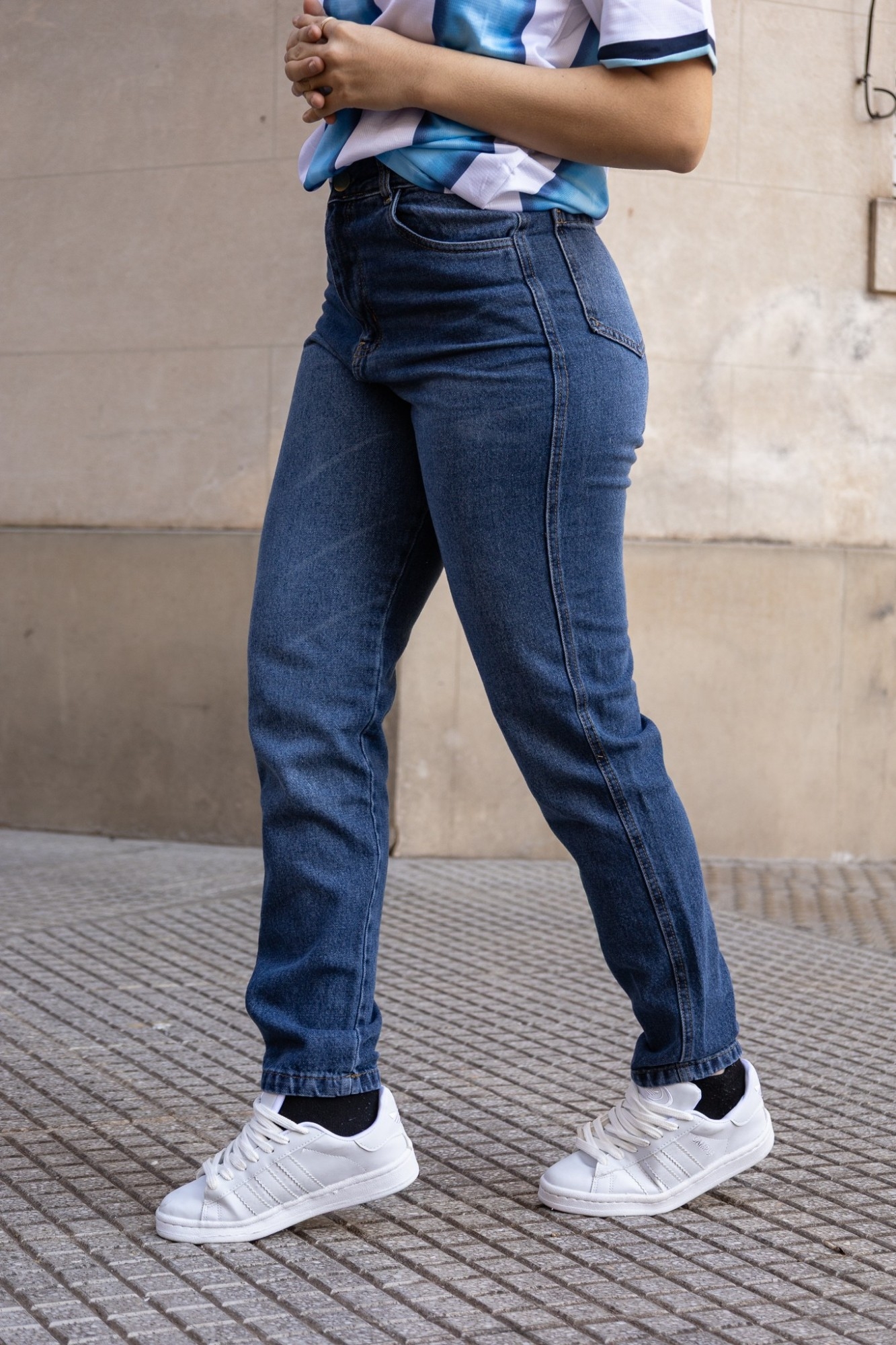 Mom de Jeans de Calce Perfecto a $ 17,000 X Curva $18,000 X Mayor - Imagen 1