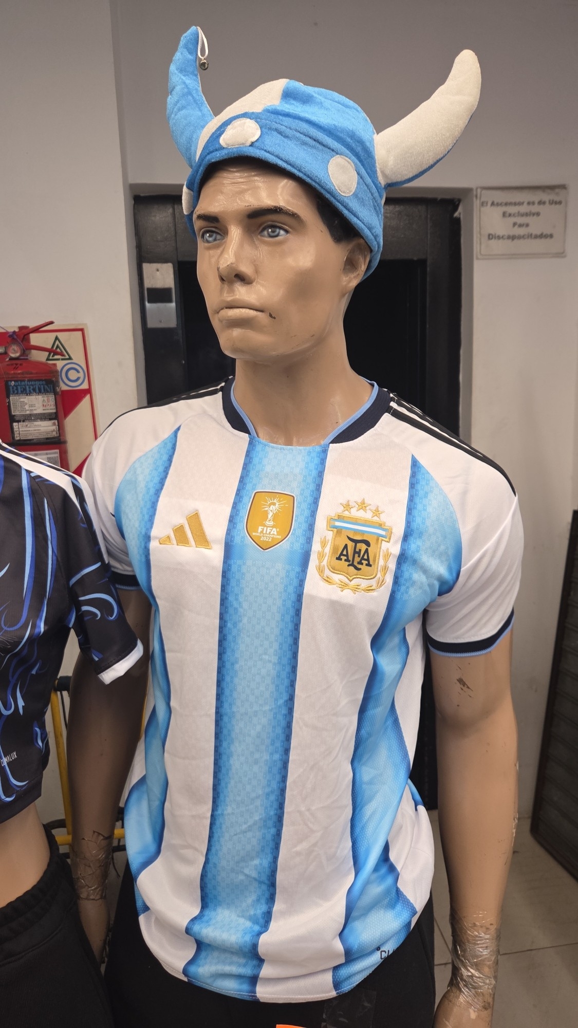 Camiseta Nacional Escudo Bordado Pack D 10 Ahora a $ 15,000 Cada una - Imagen 7