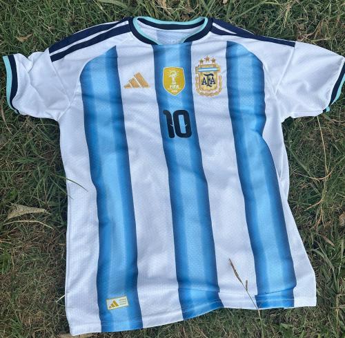 Camiseta W26 Bordada la + Premiun de las Nacionales,pack X 10 a $ 150,000 2 X Talle - Miniatura 1