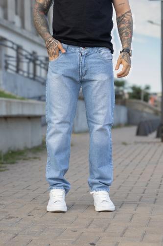 Jean Celeste Mom Recto Clásico Celeste Localizado Hombre
