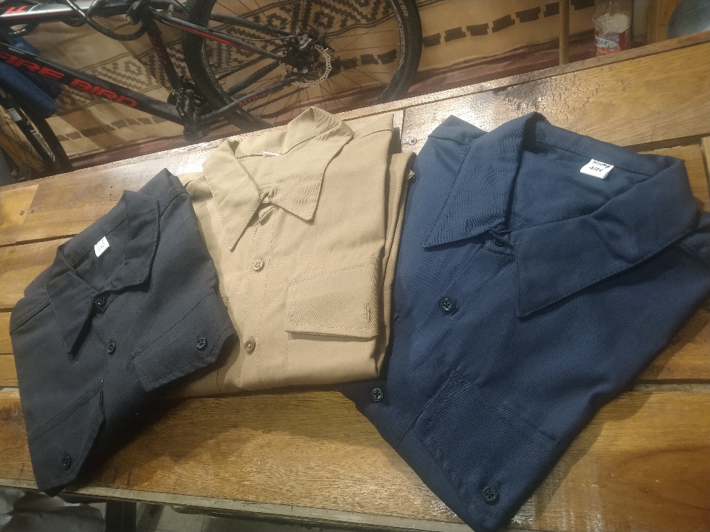Camisas de Trabajo Beige - Imagen 1