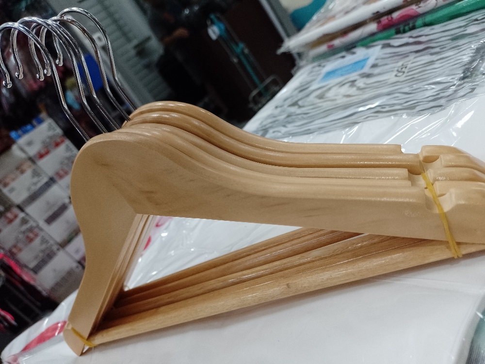 Perchas de Madera Niño - Imagen 2
