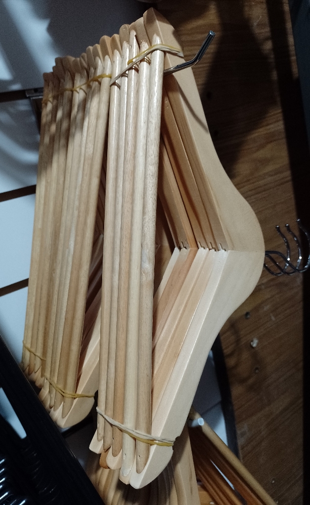 Perchas de Madera Niño - Imagen 3