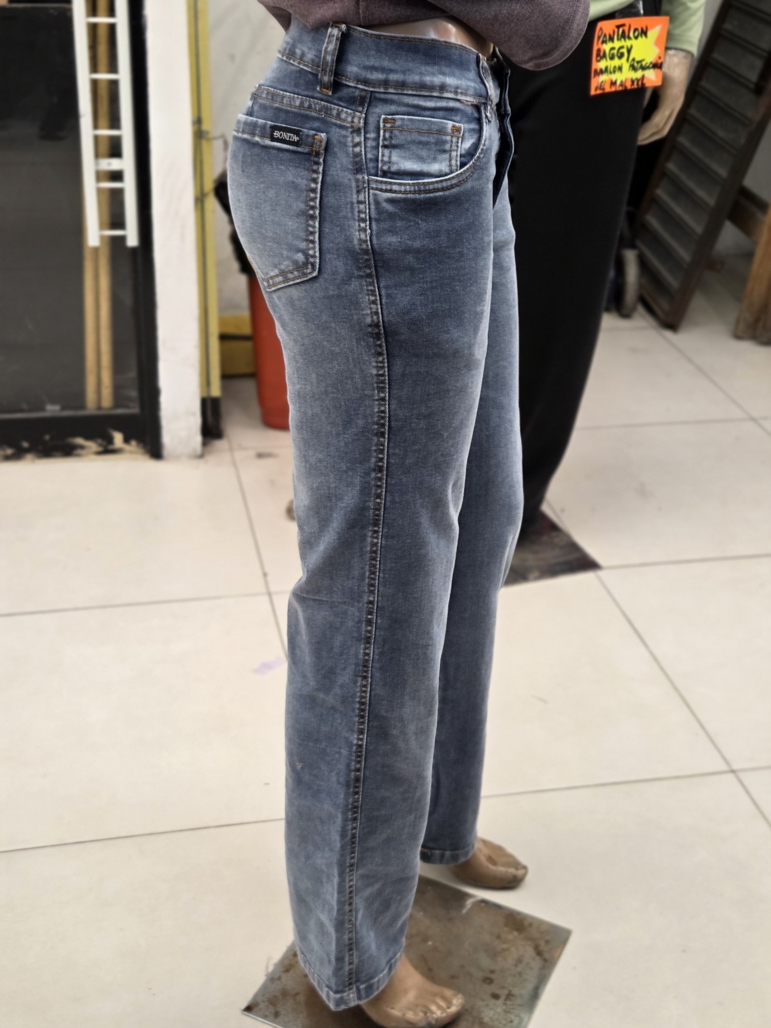 Jeans Clásicos Elastizado de Excelente Calce al Mejor Precio X Mayor $19,000 - Imagen 6