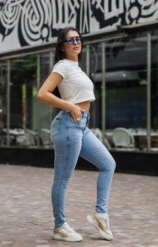 Jeans de Mujer 100 Calidad y Calce Perfecto X Curva $ 17,000  X Mayor $ 18,000 - Miniatura 3