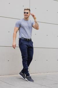 Pant  Chino Azul Escolar  de Calidad  X Mayor $ 19.000  X Curva $ 18,000 - Miniatura 1