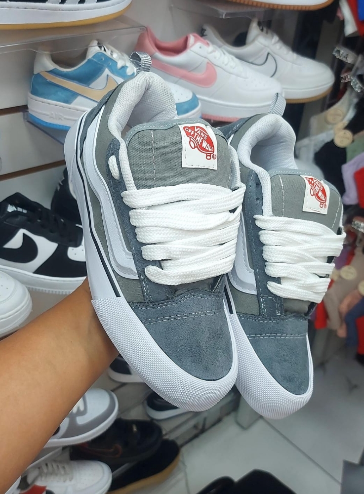 Knu Gris - Imagen 2