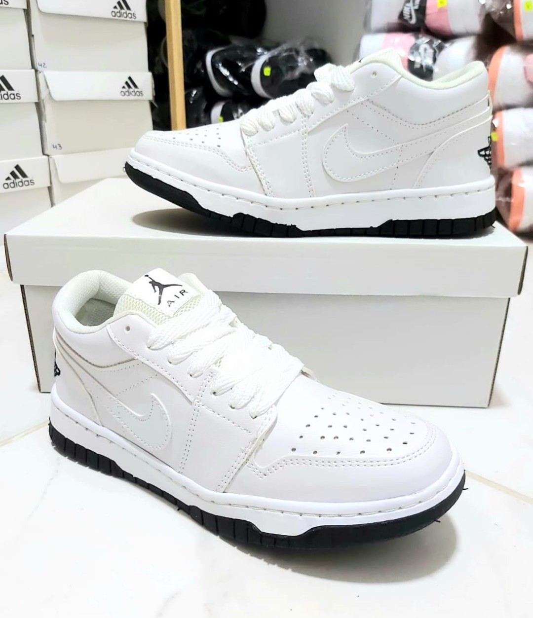 Air Jordan Low Blanco - Imagen 3