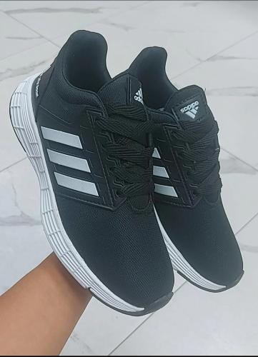 Ultraboost Negro Blanco