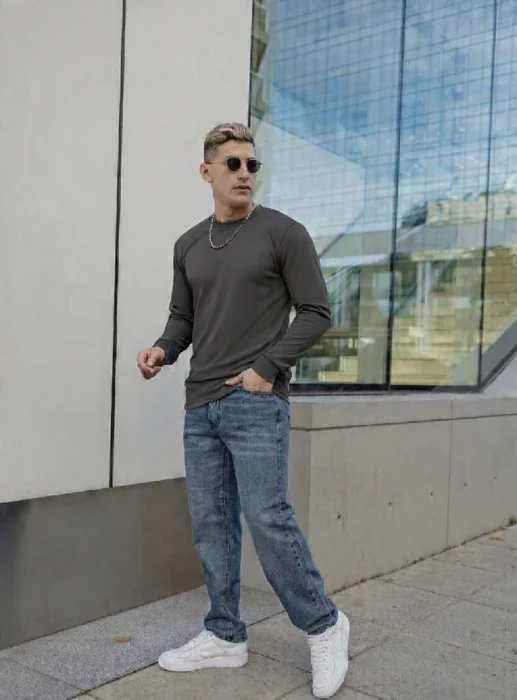 Sweater de Darlon X Mayor $ 12,000 Talles  42,46 y 48