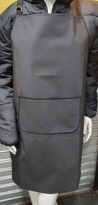 Delantal Impermeable Color Negro para Barbería, Tintura, Manicuría