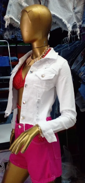 (liquidación)campera Blanca Elastizada con Roturas