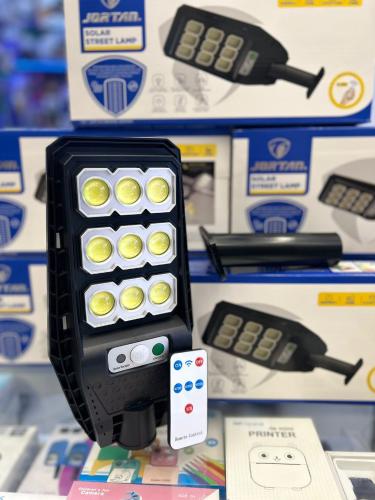 Reflector Solar C/sensor y Contro-9 Led