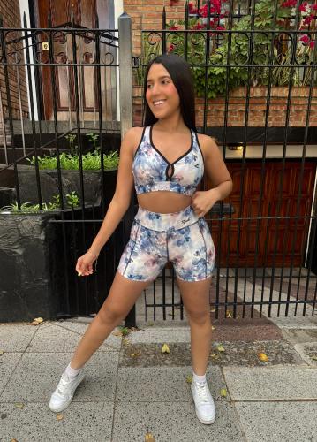 Conjunto Short Bordado + Top Espalda Descubierta