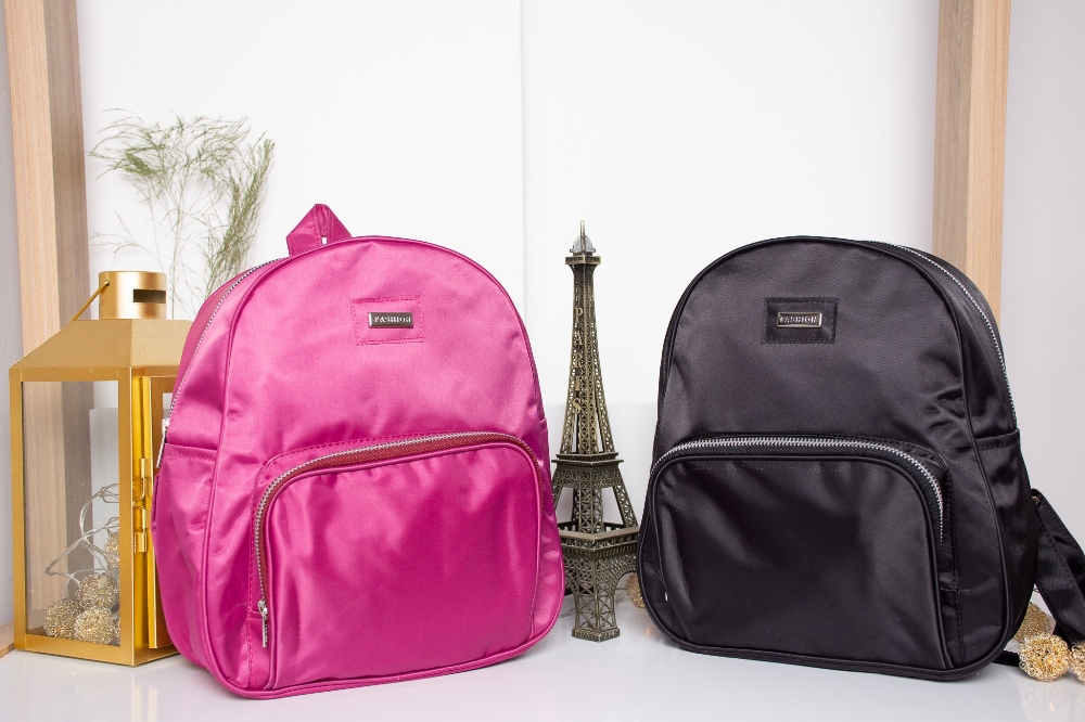Mochila Ykk Clásica Mediana - Imagen 3