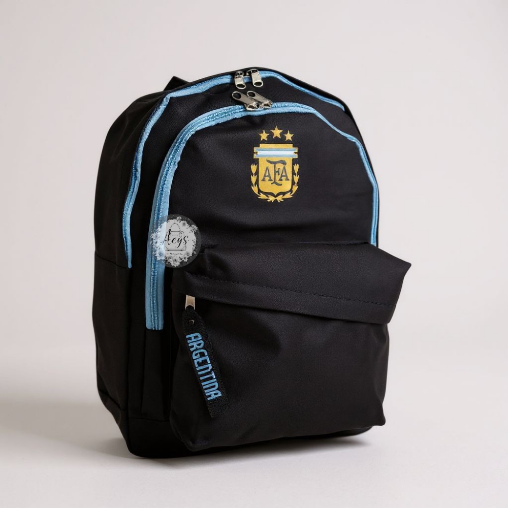 Mochila Nacional a F a 3 Estrellas, 3 Cierres, Mide 42cm X 30cm X 15cm Aprox - Imagen 3