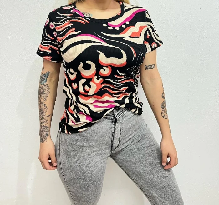 Remera Morley