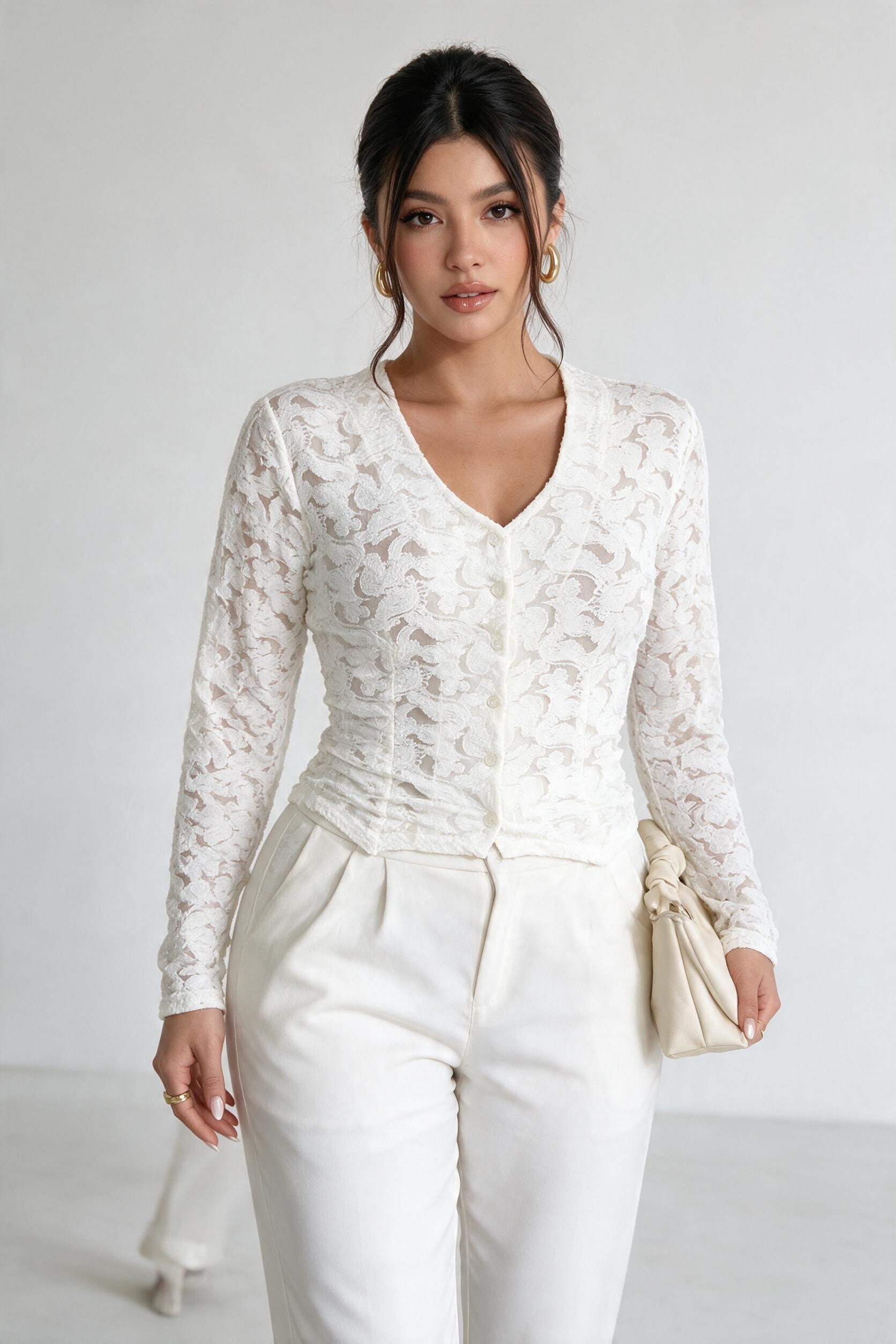 Blusa con Encaje Vela - Modelos%20Fashion%20IA-795c0195-0786-4e84-a7fc-b6c76a747298.jpg