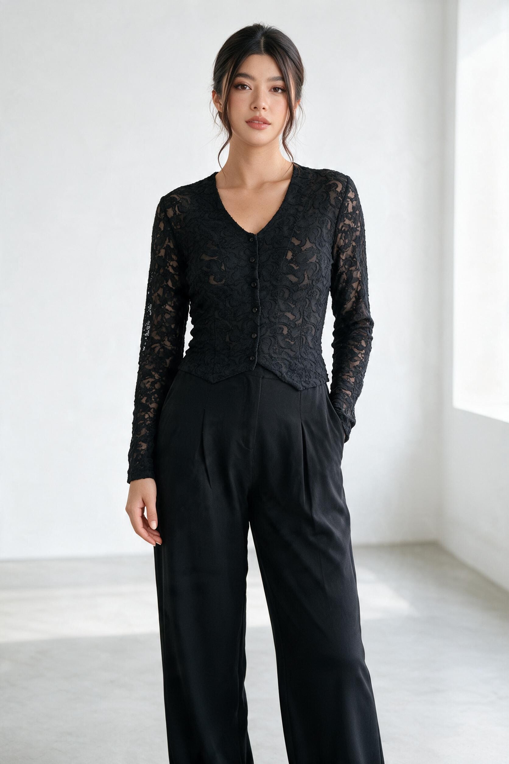Blusa con Encaje Vela - Modelos%20Fashion%20IA-c38399fb-549b-4740-b5ec-e35ca89db1b8.jpg
