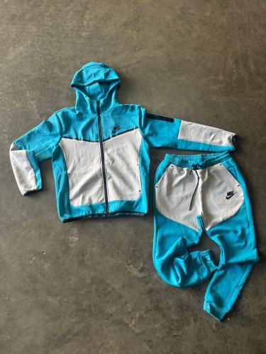 Conjunto Tech