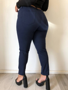 Pantalón Dama de Gabardina Azul Marino Talle Especial - Miniatura 2