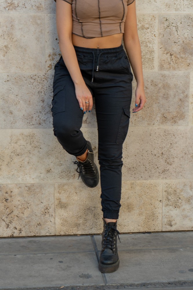 Jean Jogger Cargo Negro Dama - Imagen 3