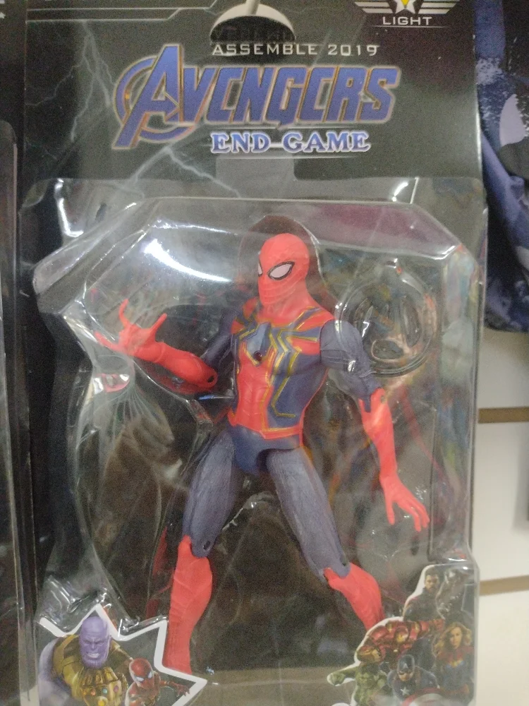 Blíster Avengers con Luces - Imagen 3