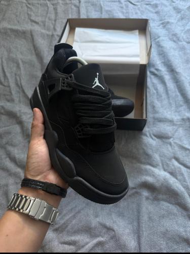 Jordan Retro 4