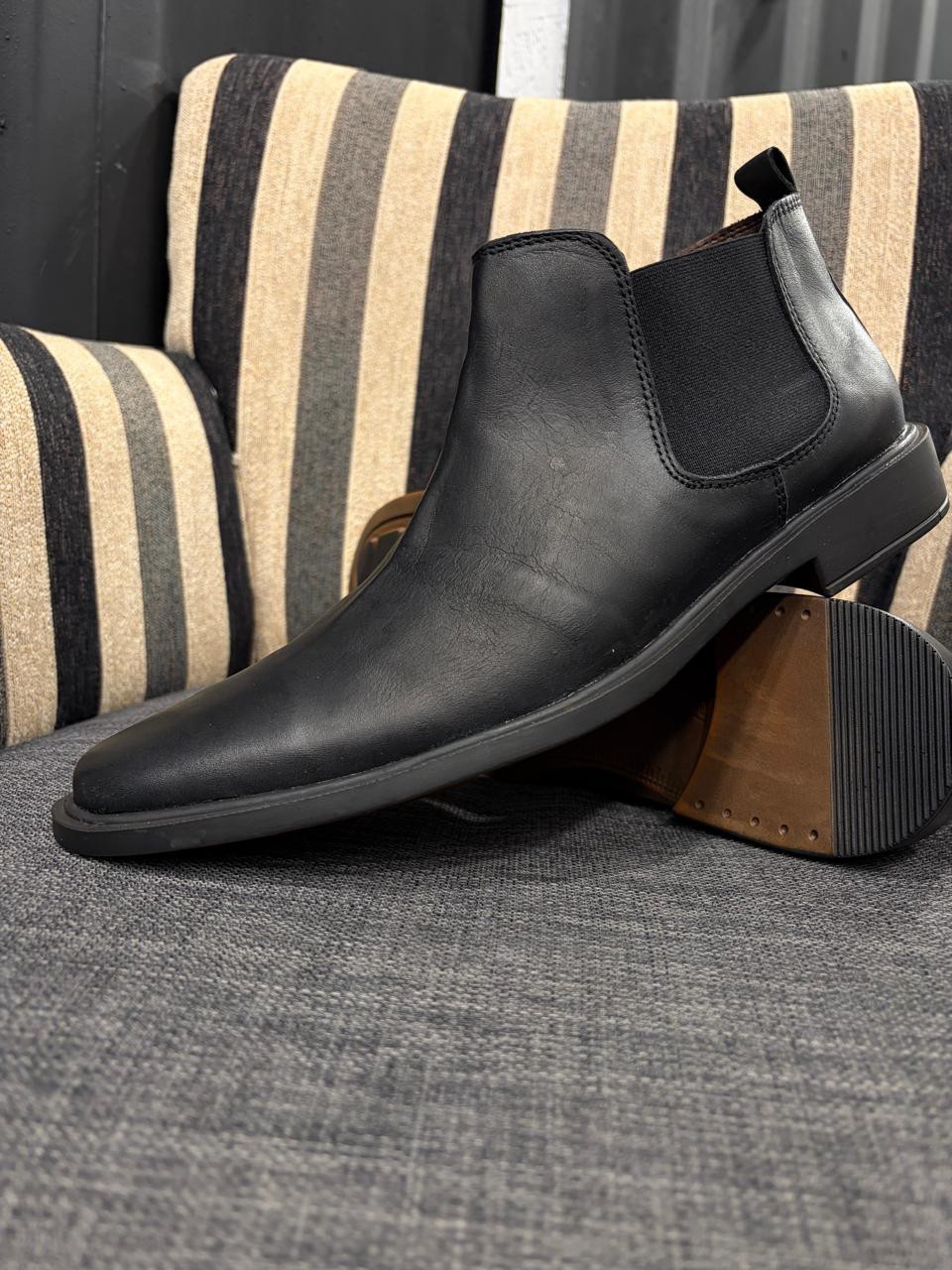 Bota Estilo Chester Modelo Fidel Cuero Vacuno Genuino - Imagen 2