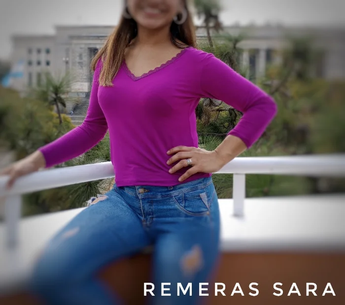 Remera con Puntilla